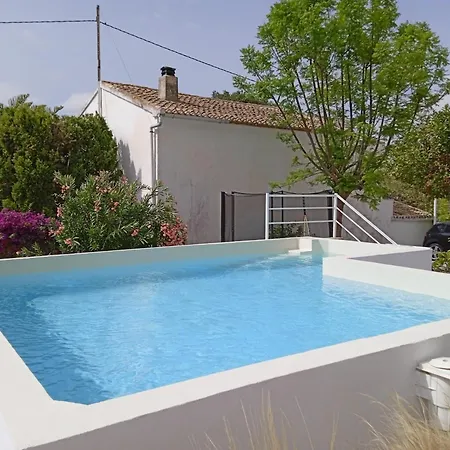 Calma Home, Pool & Bbq *