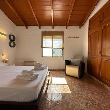 بيت للعطل Calma Home, Pool & Bbq خافييا