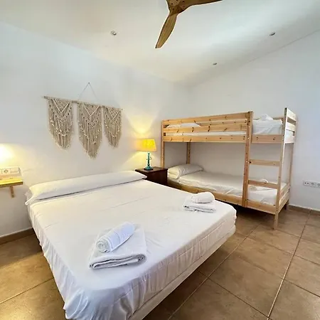 بيت للعطل Calma Home, Pool & Bbq خافييا