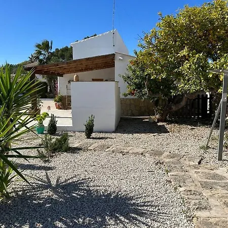 Calma Home, Pool & Bbq خافييا